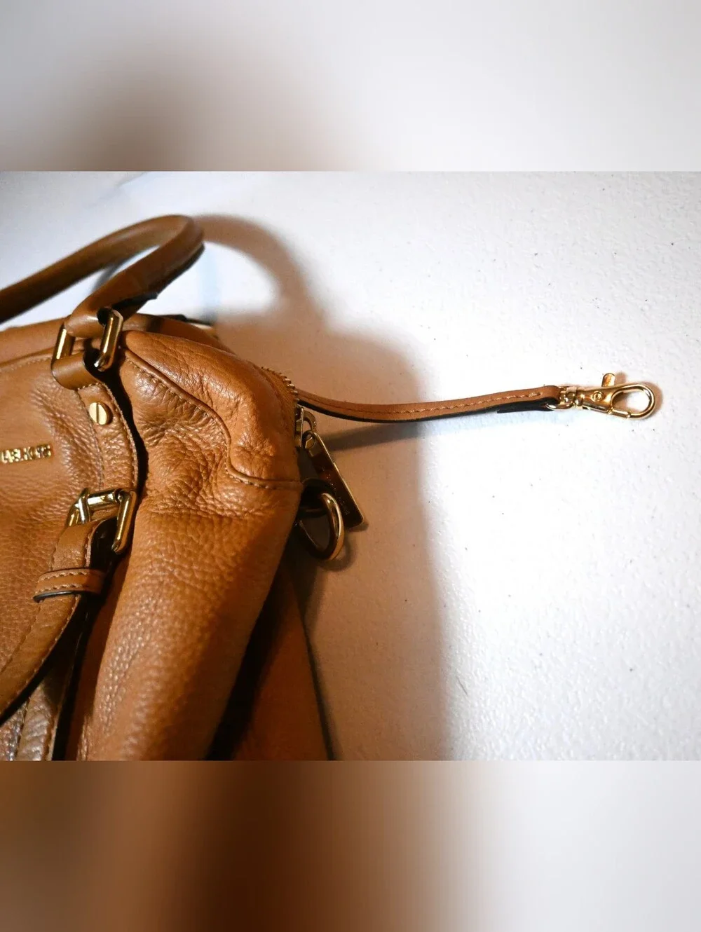 Micheal Kors Bedford Satchel Tan Pebbled Leather Top Handle Bag / Purse.